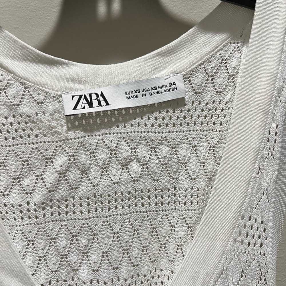 Zara Lace Like Tank Top - Picture 2 of 5